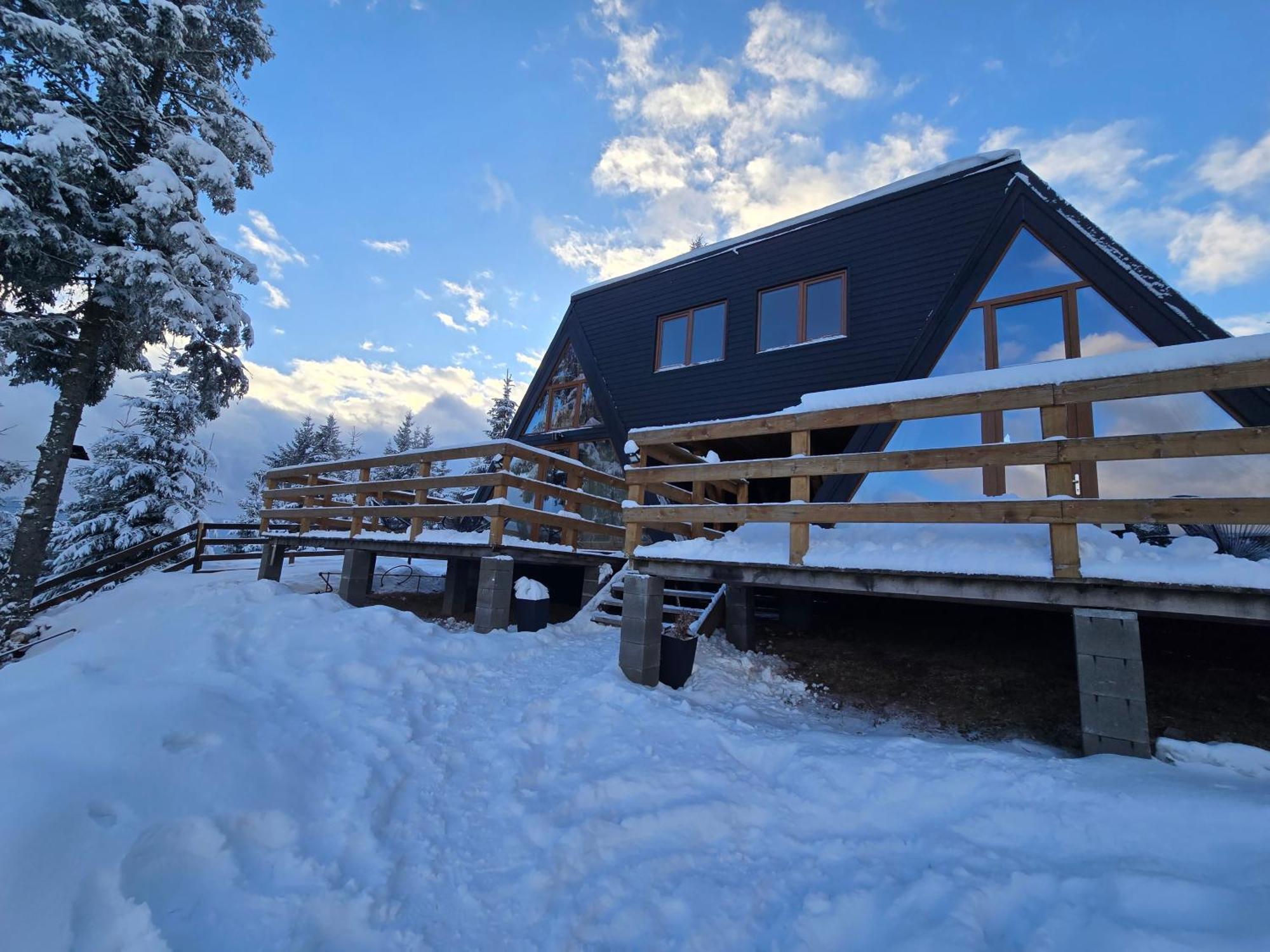 Cabane A-Frame Ceziade Tihuta Piatra Fântânele Eksteriør bilde
